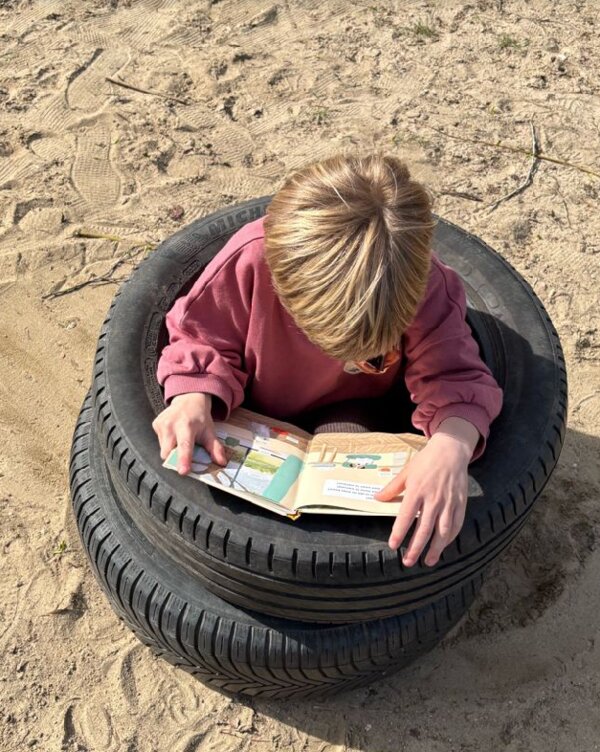 lezen in een autoband