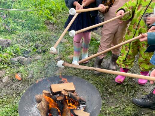marshmellows2.jpg 111774772897